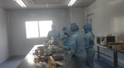 助力企業(yè)減負(fù)提質(zhì) 廣西防城港市檢驗(yàn)檢測(cè)中心為食品生產(chǎn)企業(yè)檢驗(yàn)員開(kāi)展免費(fèi)培訓(xùn)
